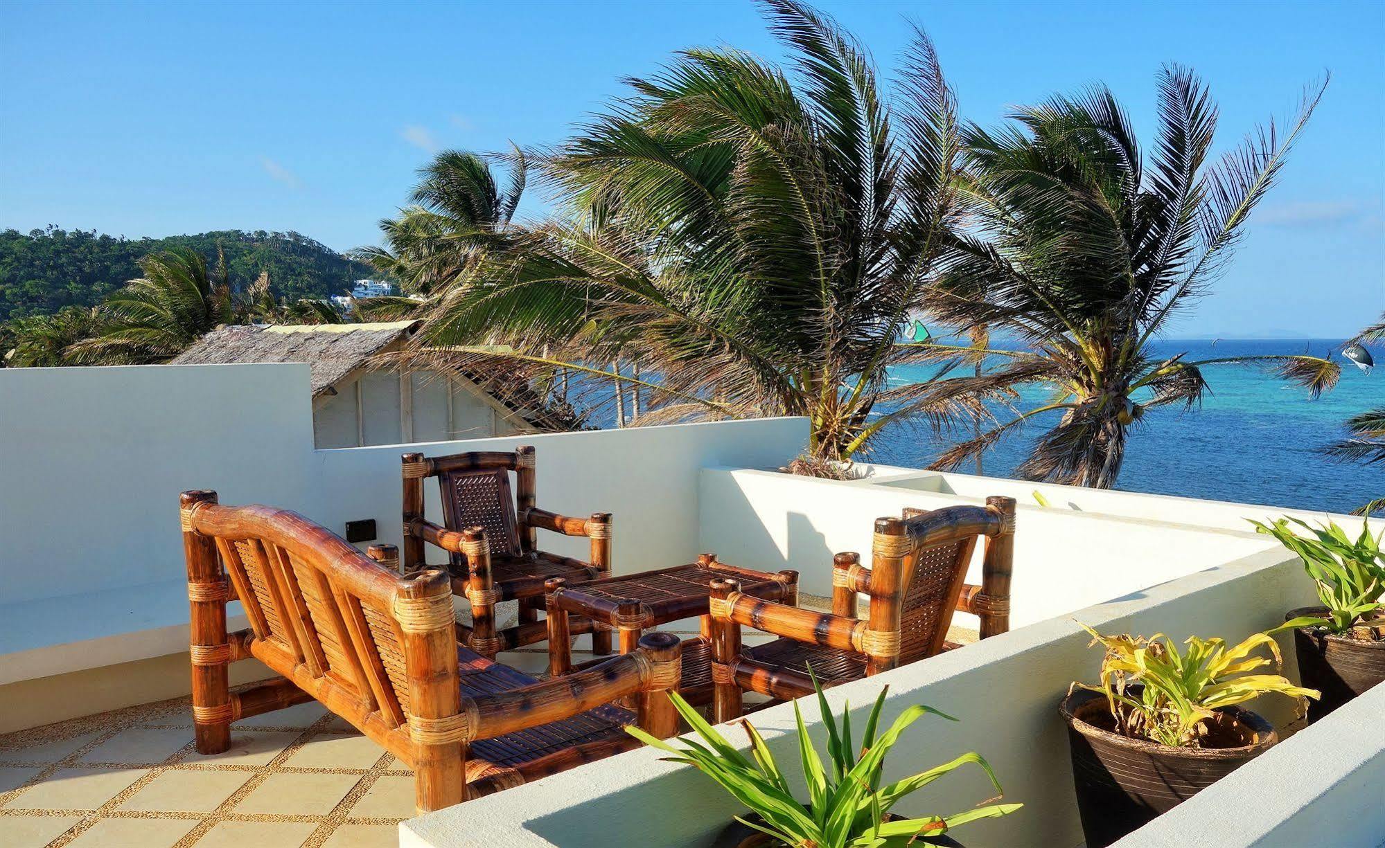 Boracay Apartments At 7 Stones Balabag (Boracay) Exterior foto